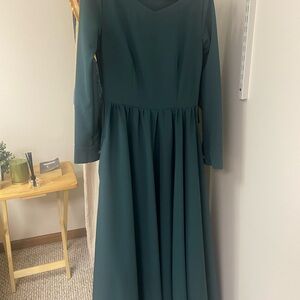 Elegant Green Long Sleeve Dress